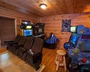 Spielezimmer