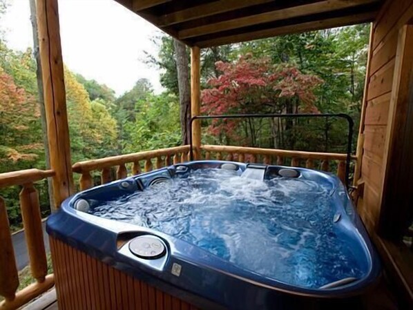 Baignoire à remous extérieure