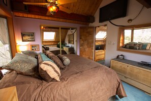 3 bedrooms, iron/ironing board, travel cot, free WiFi -  Sledding hills, amazing views, game room, Ski & Sky Park min away! (Running Springs)