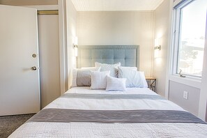 2 chambres, fer et planche à repasser, accès Internet, draps fournis