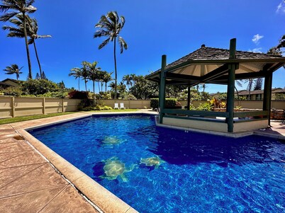 Resort Living Off the Beaten Path
AC , WIFI, and Fully Remodeled Bathroom