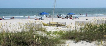Direct Oceanfront Bright and Airy Condo