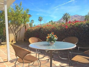 Outdoor dining - Eco Designer 4BR With Perfect Indoor-Outdoor Living Experience (Cathedral City)