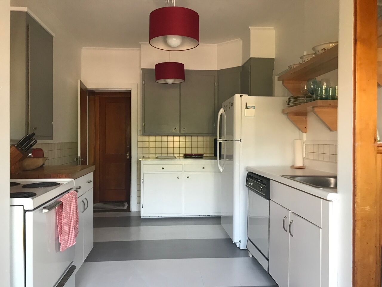 Charming Fire Island Home steps to the Beach