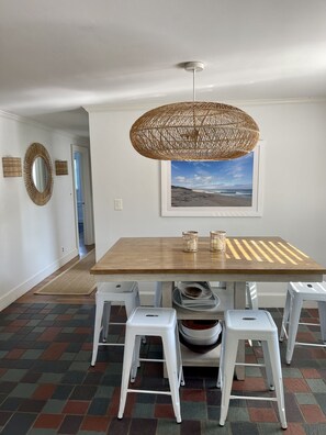 Dining - Family Friendly Island Getaway (Nantucket)