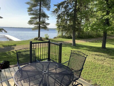 The Point- Between 2 shores, sand beach, canoe, cozy, click pic for Fall deals