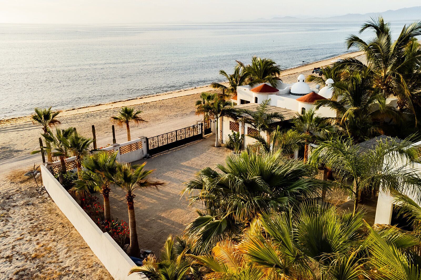 CASACORAZONmx Casita Sirena Beachfront Full Kitchen $150