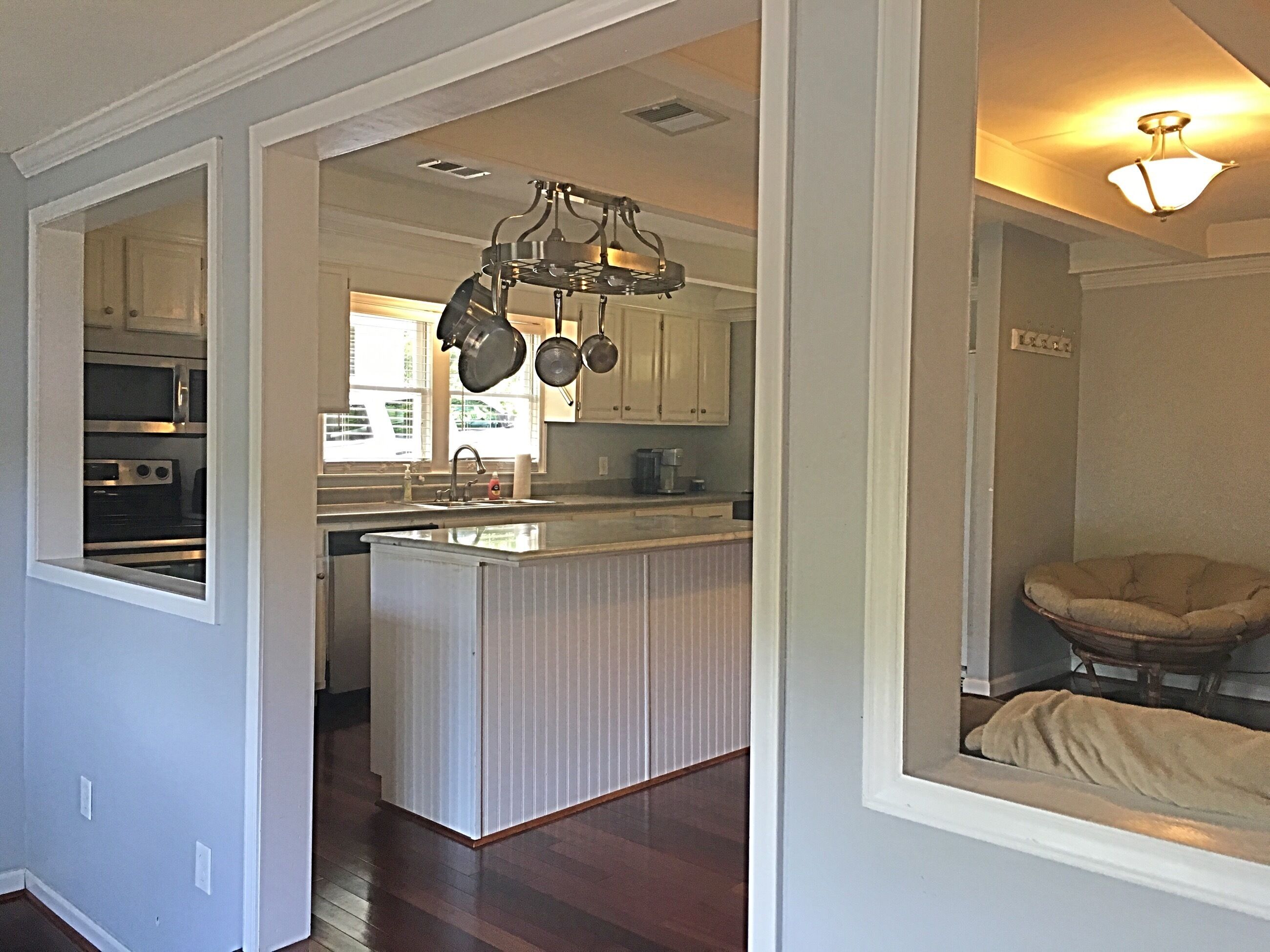 Adorable Cabin on High Rock Lake, Book your summer vacation now!