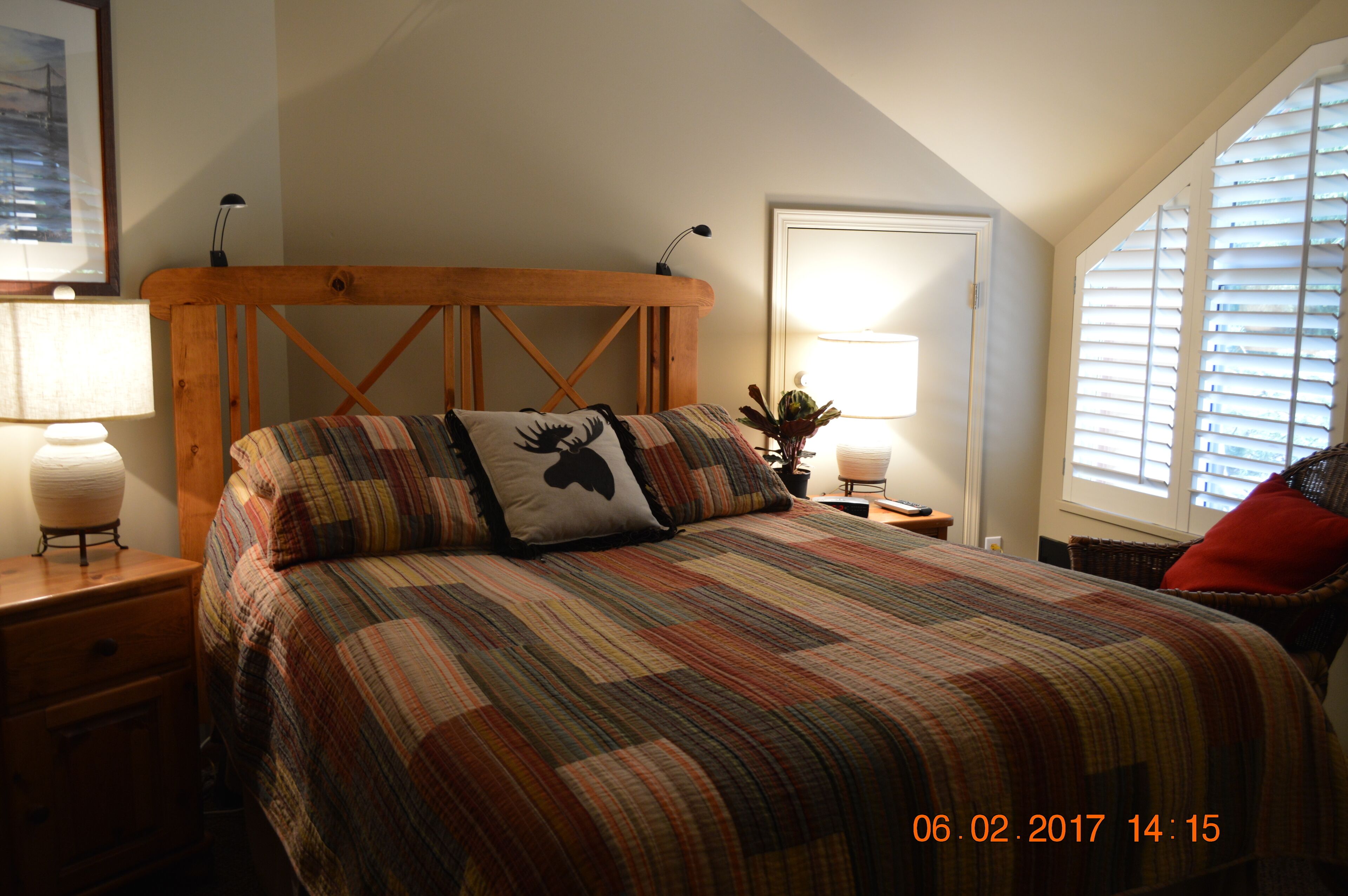 Location! Location! Minutes walk to village. Across from pool / hot tub