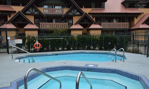 A heated pool - Location! Location! Minutes walk to village. Across from pool / hot tub (Whistler)