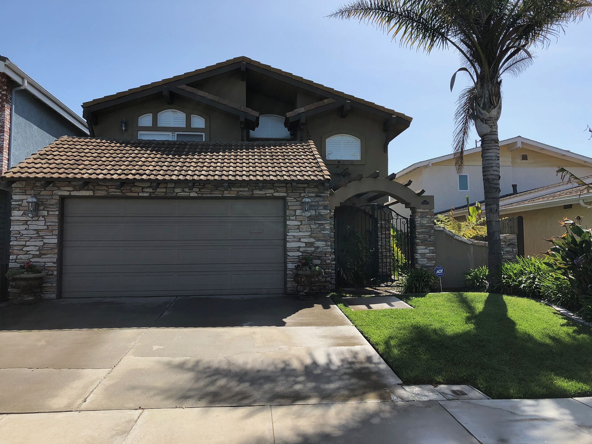 Luxury Home on Oxnard Channel; Walk to Beach, Shop, & Dining