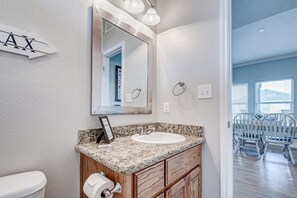 Hair dryer, towels, toilet paper - Oceanview- Beach Views-4 bedroom, 3 bath home that sleeps 14. (Crystal Beach)