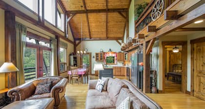 Charming modern cabin near town and forest recreation. Storage for bikes.