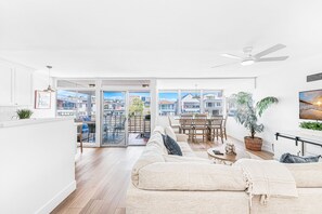 TV - Upstairs Bayfront Vacation Home | Short Walk to Beach | Peaceful Neighbor & Close to all Hot Spots! (Newport Beach)