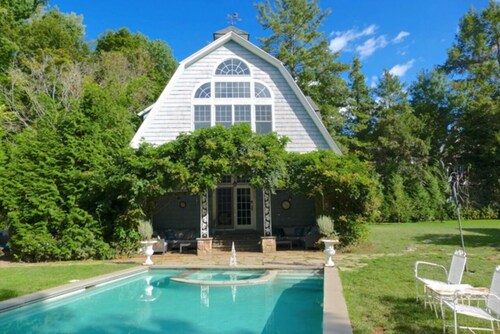 Country Carriage House ONLY 15 MIN TO NYC Great for Families, Couples, Reunions