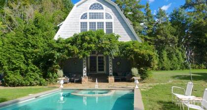 Country Carriage House ONLY 15 MIN TO NYC Great for Families, Couples, Reunions