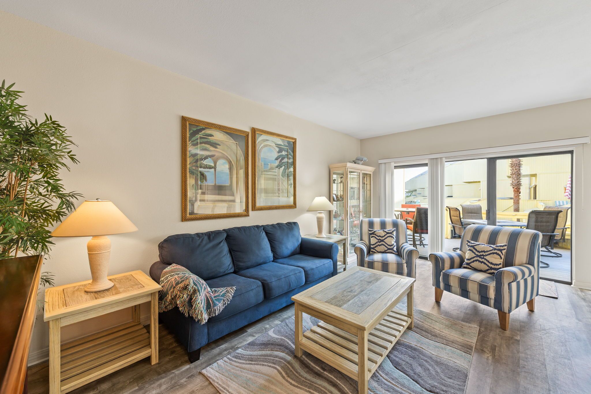 Waterview Townhome in Navarre Florida! Sleeps 8; Complex includes POOL,