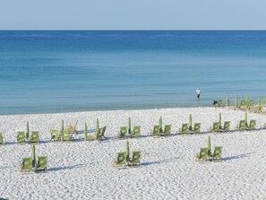 In Strandnähe, Liegestühle
