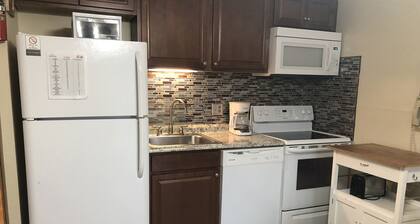 Perfect for mtn bikers at Village- 1st Floor - New gated back porch access