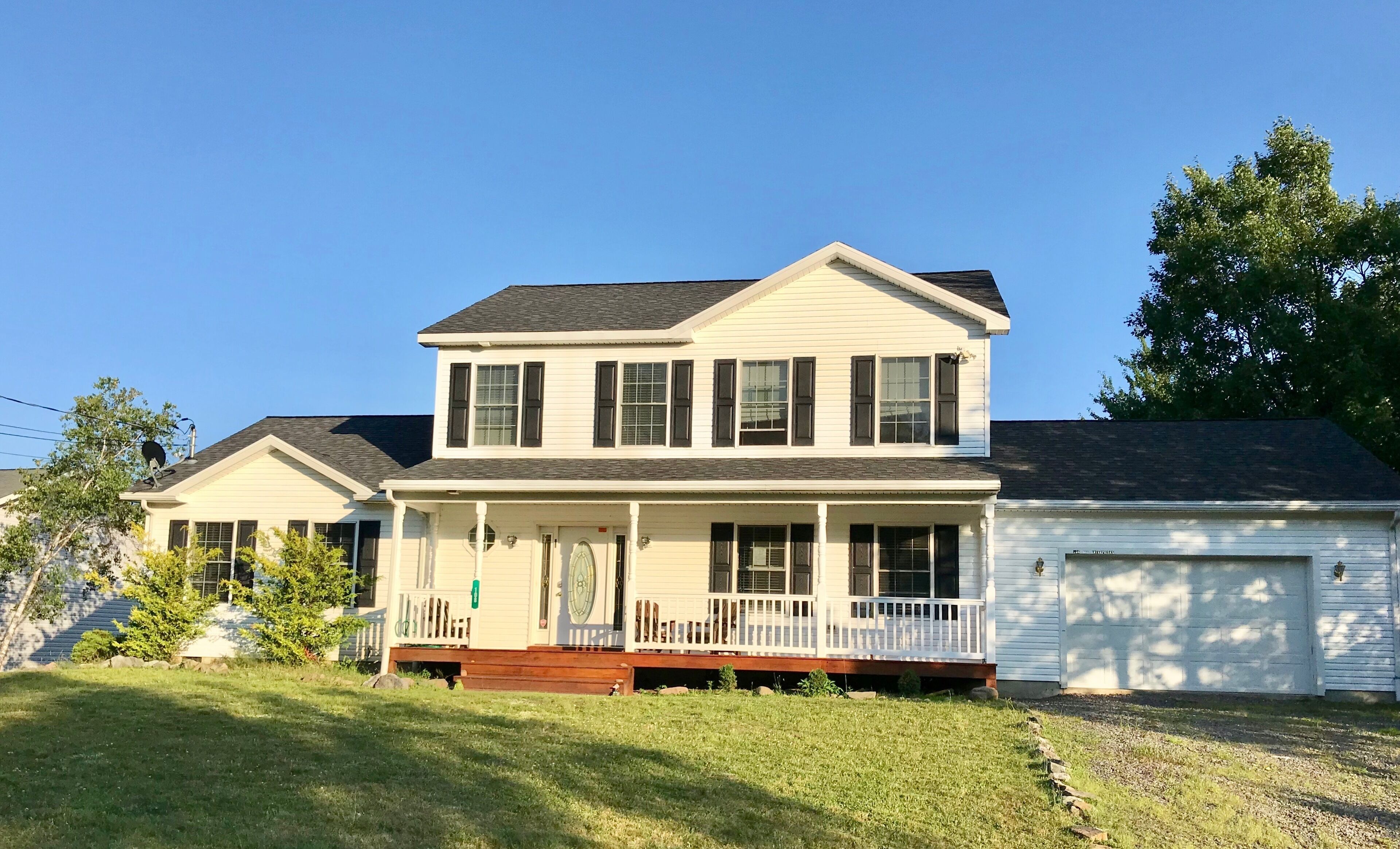 Pocono Retreat .. Home Away From Home for 8 people 