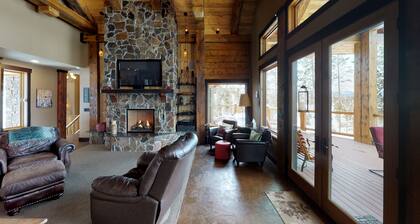 Upea 6000sf loki talvella Winter Park Ski Resort & Continental jakaa näkymät