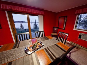 Dining - Kabekona Bay on Leech Lake. 3 miles to downtown Walker, MN. West-facing sunset! (Walker)