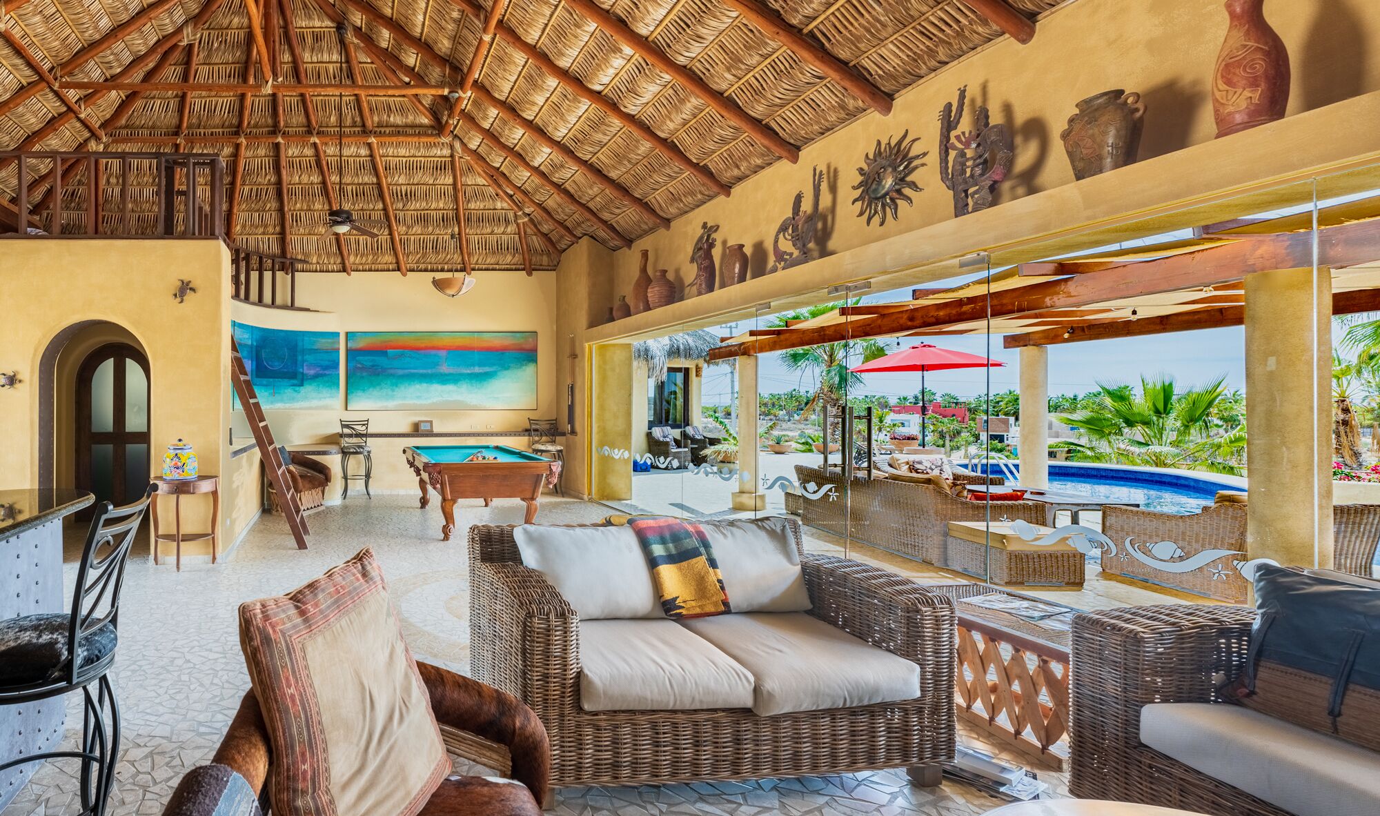  Three Bedroom Resort Home, Big Ocean Views, Heated Salt Water Olympic Lap Pool