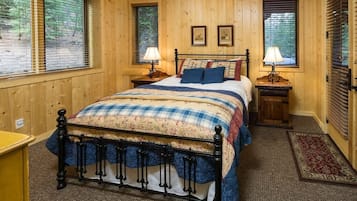 3 bedrooms, travel crib, free WiFi, bed sheets
