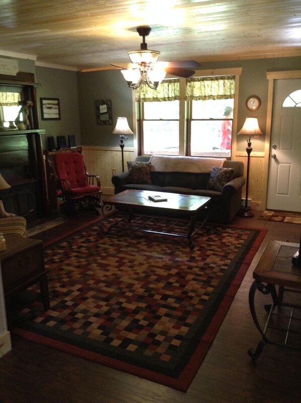 Smart TV, DVD player, video library, stereo