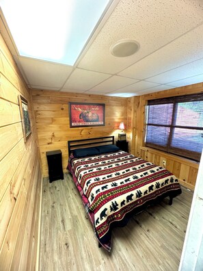 4 bedrooms, iron/ironing board, travel cot, free WiFi