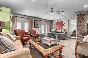 スマートテレビ、暖炉