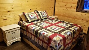 5 عدّة غرف نوم وواي فاي مجانًا وملاءات أسرّة