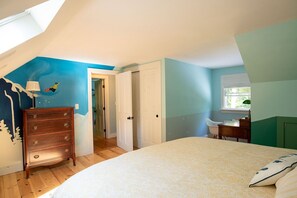 3 bedrooms, desk, iron/ironing board, travel cot - Secluded Family Home in Serene Stockbridge Woods (Stockbridge)