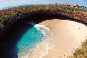 Unclassified image, 4 of 21, button - SURF POINT VIEW , CHARMING CONDO (Sayulita)