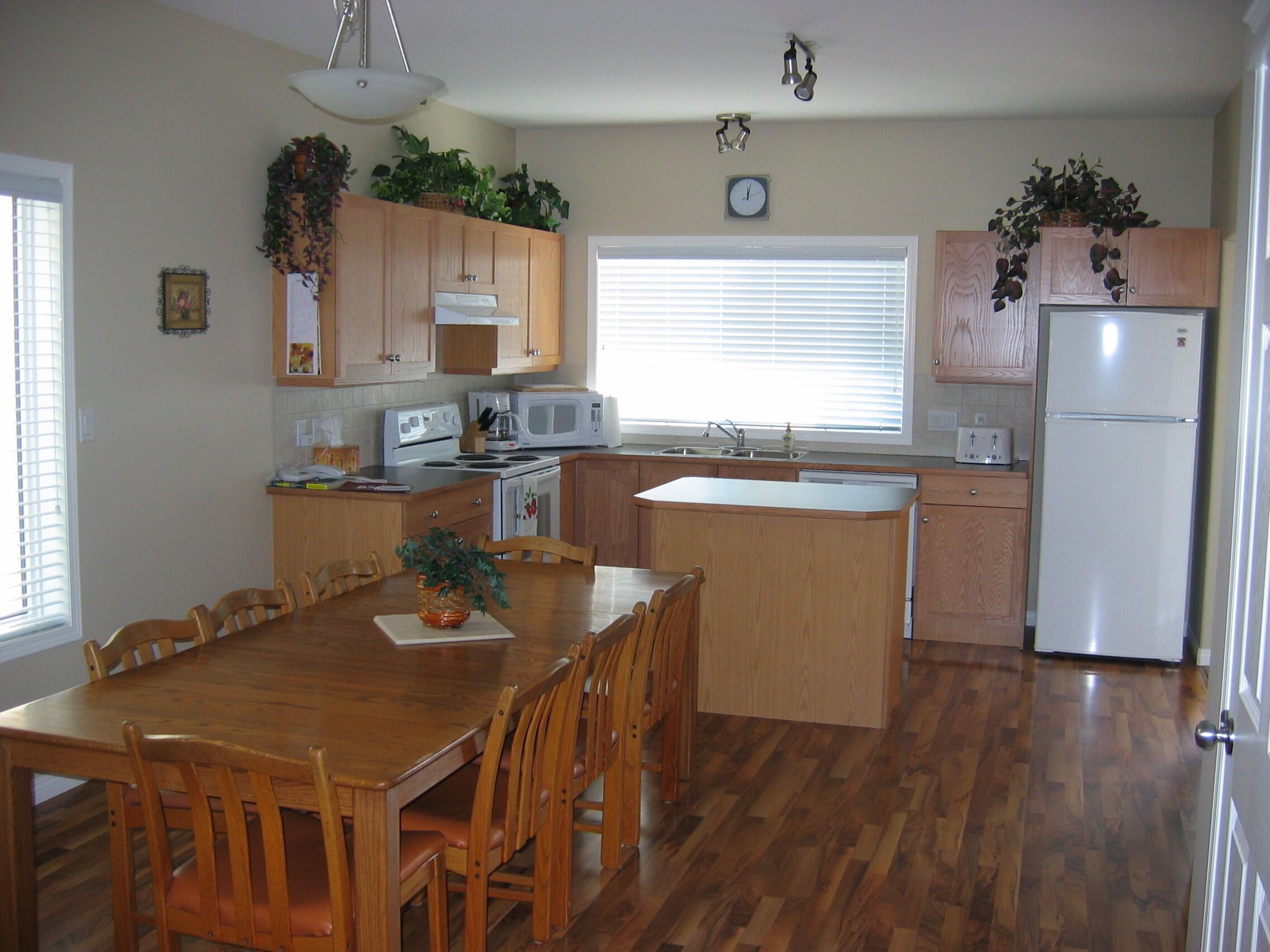 VACATION DESTINATION - INVERMERE B.C.