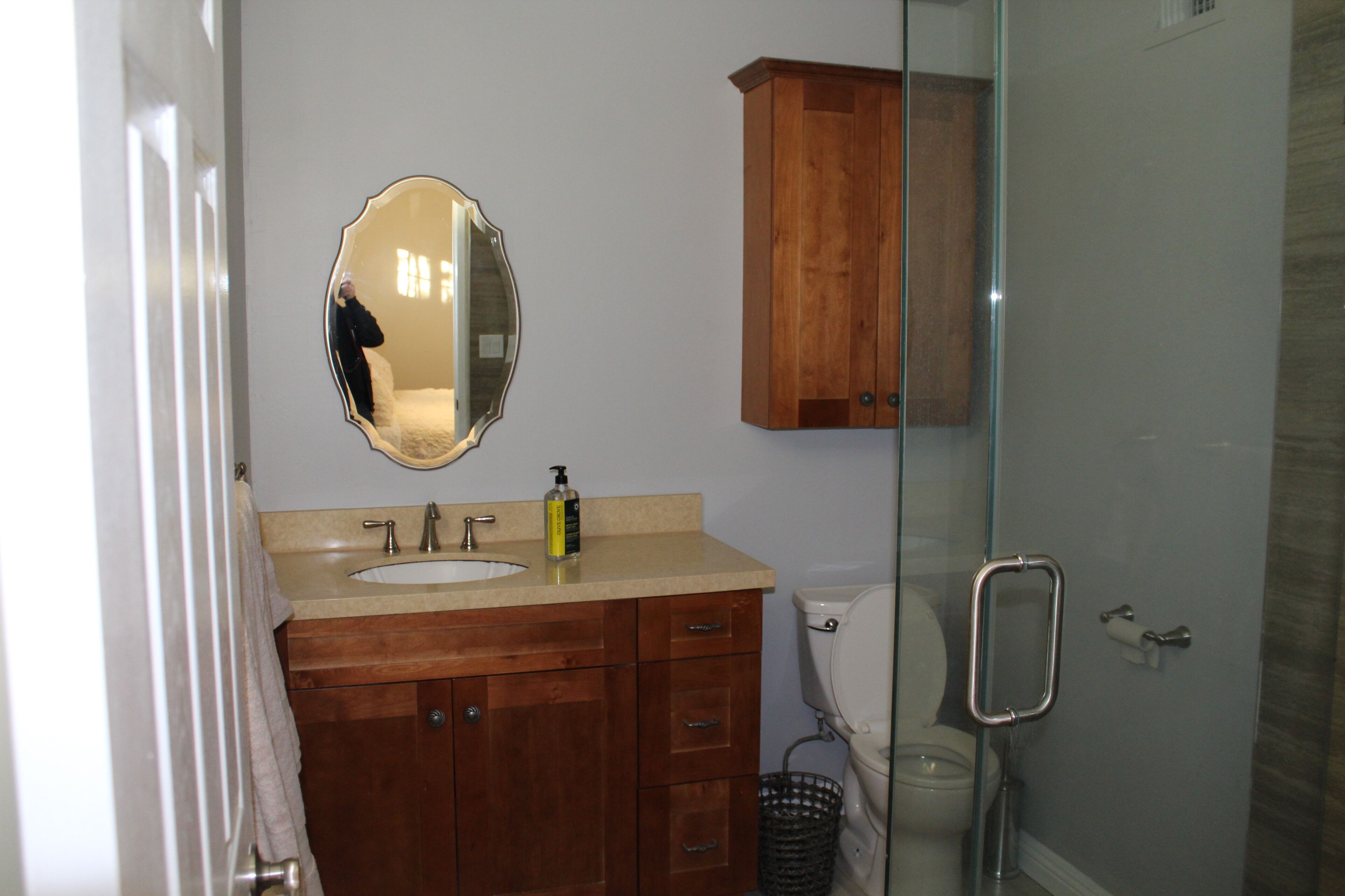 Fully furnished 3 Bed rooms 2 bath - Hanna place