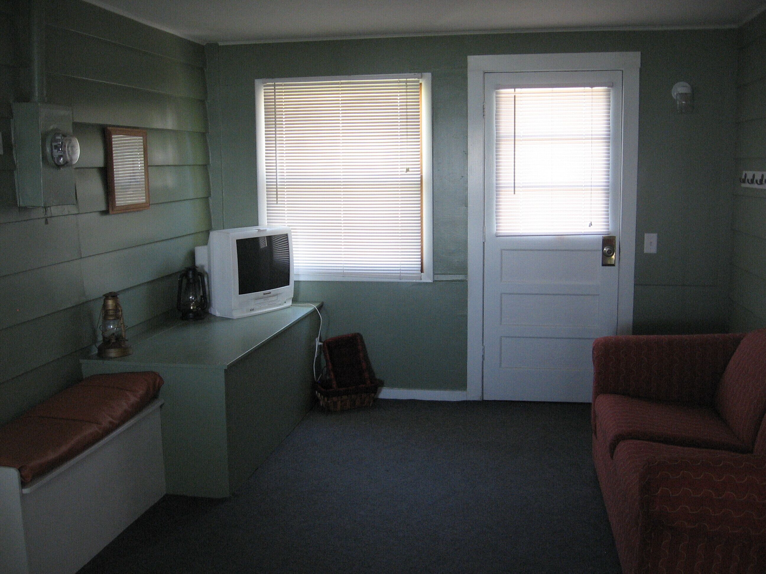 Macatawa Lake View Cottage by State Park and Bike Trails