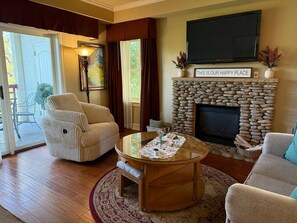 Smart TV, fireplace, DVD player