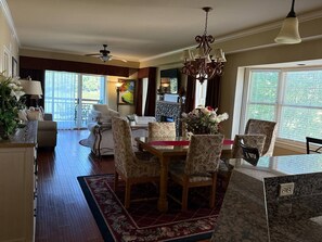 Interior - Owner Managed Riverstone Condo / Spacious End Unit / DISCOUNT 7 NTS OR MORE (Pigeon Forge)