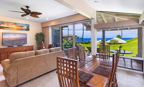 Interior - One of our MOST POPULAR; Fresh Pricing ~ OCEAN FRONT Bay Villa- 25 G-5 ~ Platinum Maui Vacations (Lahaina)