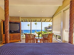 1 bedroom, iron/ironing board, WiFi, bed sheets - One of our MOST POPULAR; Fresh Pricing ~ OCEAN FRONT Bay Villa- 25 G-5 ~ Platinum Maui Vacations (Lahaina)