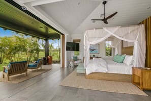 4 habitaciones, tabla de planchar con plancha, wifi y ropa de cama 