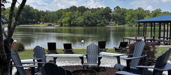 Glorious gateway 4 bedroom lake home- Discount Rates!!