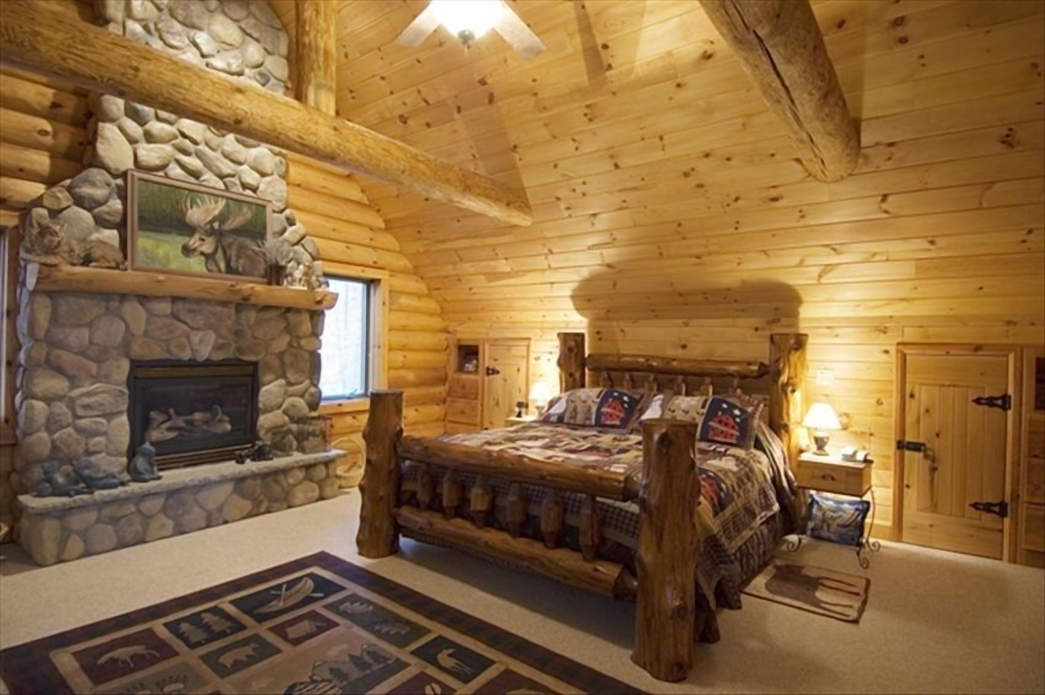 Eaglesnest-Log home, on Lake Chippewa-Friday to Friday for Summer rentals