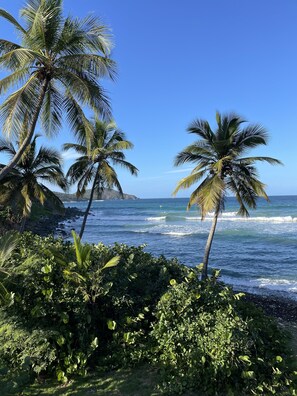 Am Strand, Liegestühle, Strandtücher