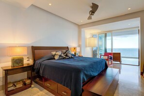 2 bedrooms, WiFi, bed sheets - Luxury Oceanfront Condo with unbeatable views (Puerto Vallarta)