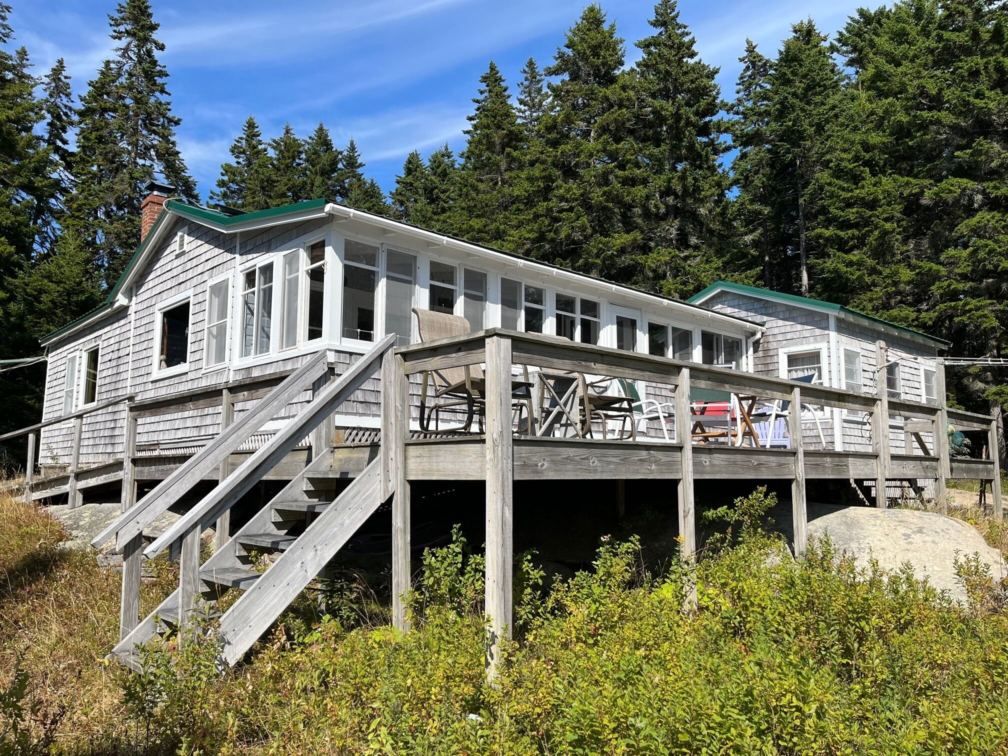Oceanfront Cottage in Downeast Maine with solar power Two Jetties