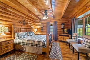 5 bedrooms, iron/ironing board, free WiFi, bed sheets