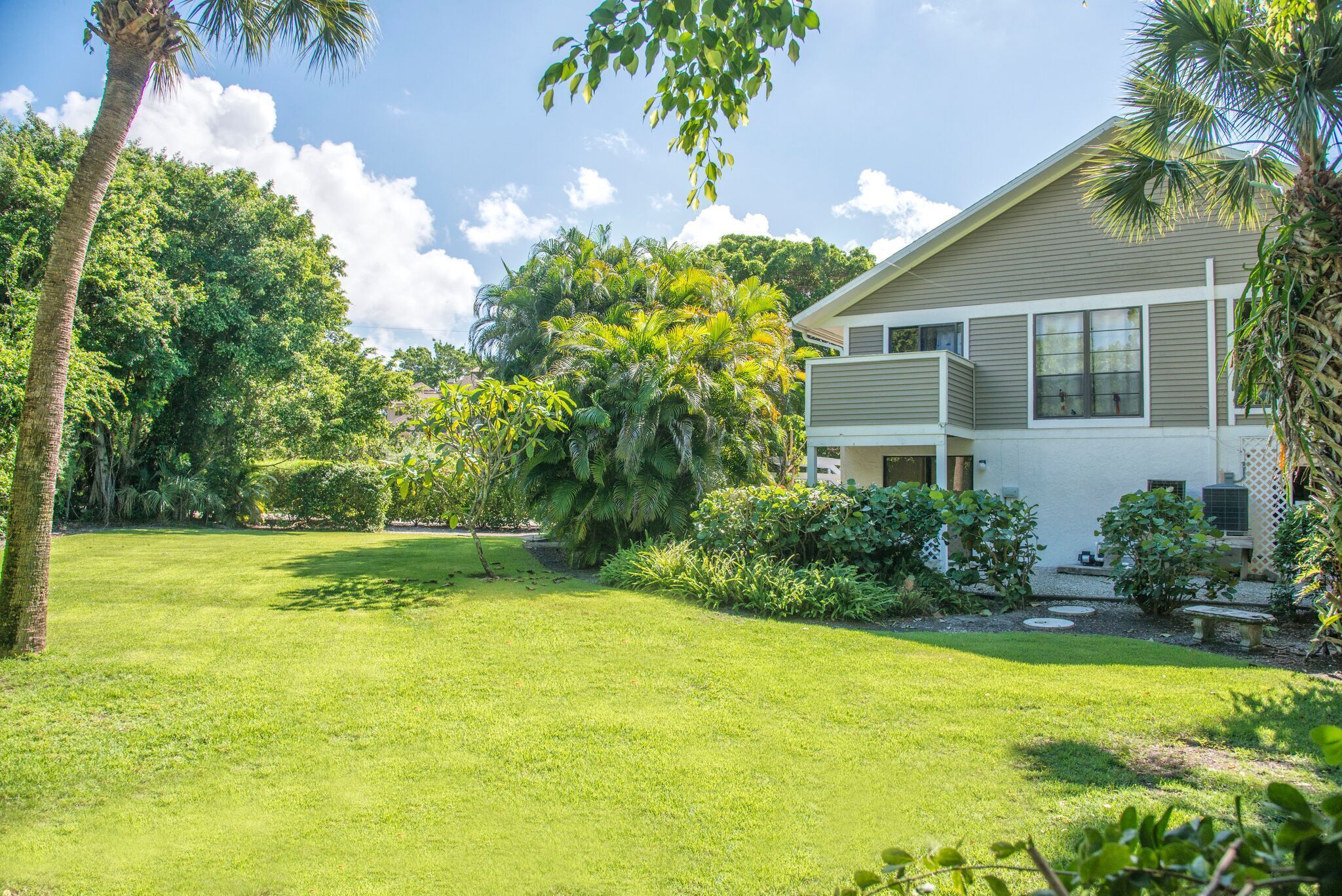 "Sanibel Oasis", Private Canal Front Home