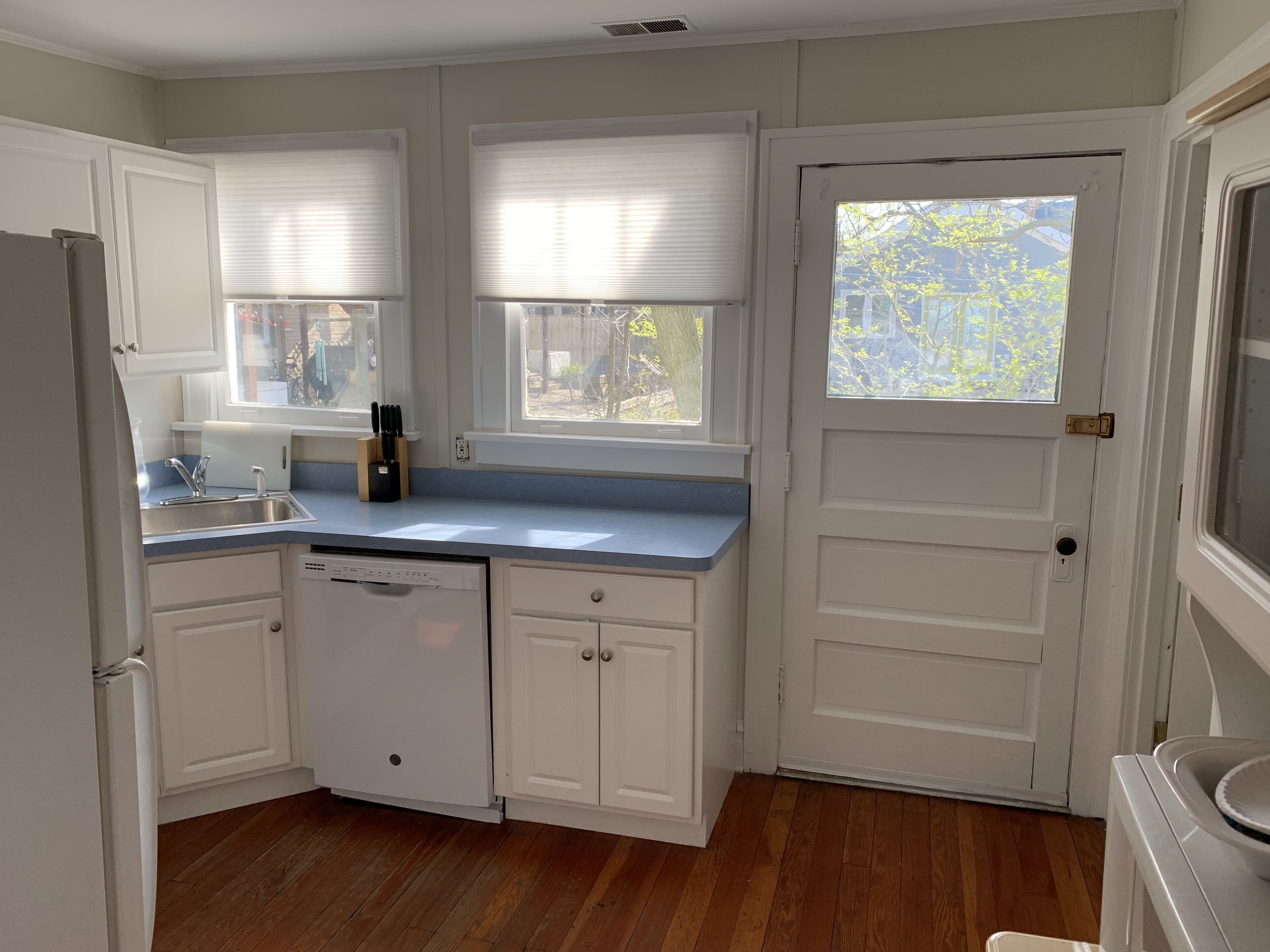 冰箱、微波炉、烤箱、炉灶